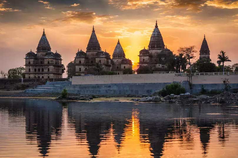 Golden Triangle Tour with Orchha